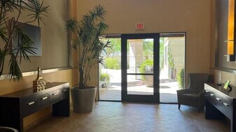 7291 N Scottsdale Rd in Scottsdale, AZ - Building Photo