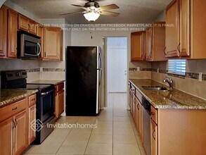 9033 Fashion Pl in Wellington, FL - Building Photo - Building Photo