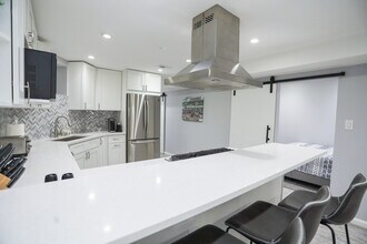 3556 N Wilton Ave in Chicago, IL - Building Photo - Building Photo