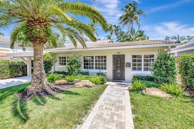 1205 SE 11th Ct in Fort Lauderdale, FL - Building Photo - Building Photo