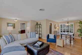 2490 Lauder Dr in Maitland, FL - Building Photo - Building Photo