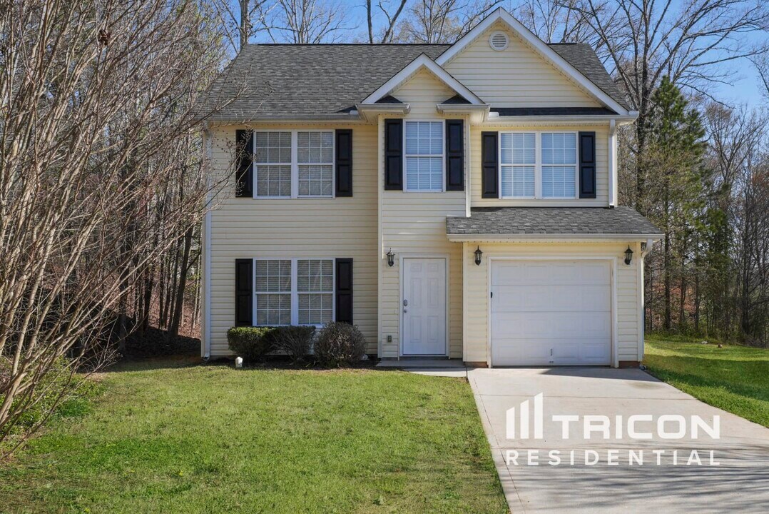 296 Waxberry Ct in Boiling Springs, SC - Building Photo