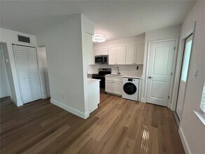 418 Durrance St in Punta Gorda, FL - Building Photo - Building Photo