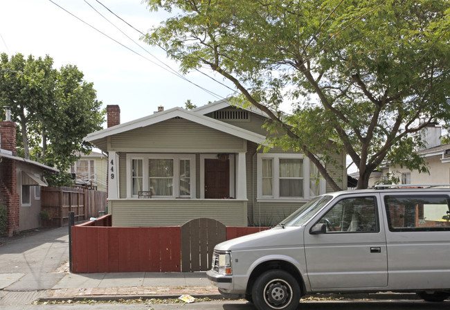 449 Lincoln Ave in Redwood City, CA - Building Photo - Building Photo