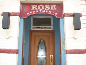 Rose Apartments in Falconer, NY - Foto de edificio - Building Photo