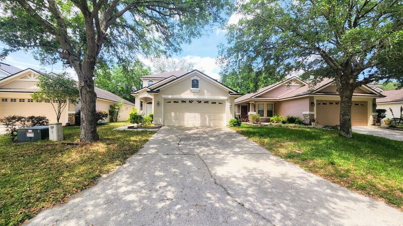 4114 Pebble Brooke Circle South in Orange Park, FL - Building Photo
