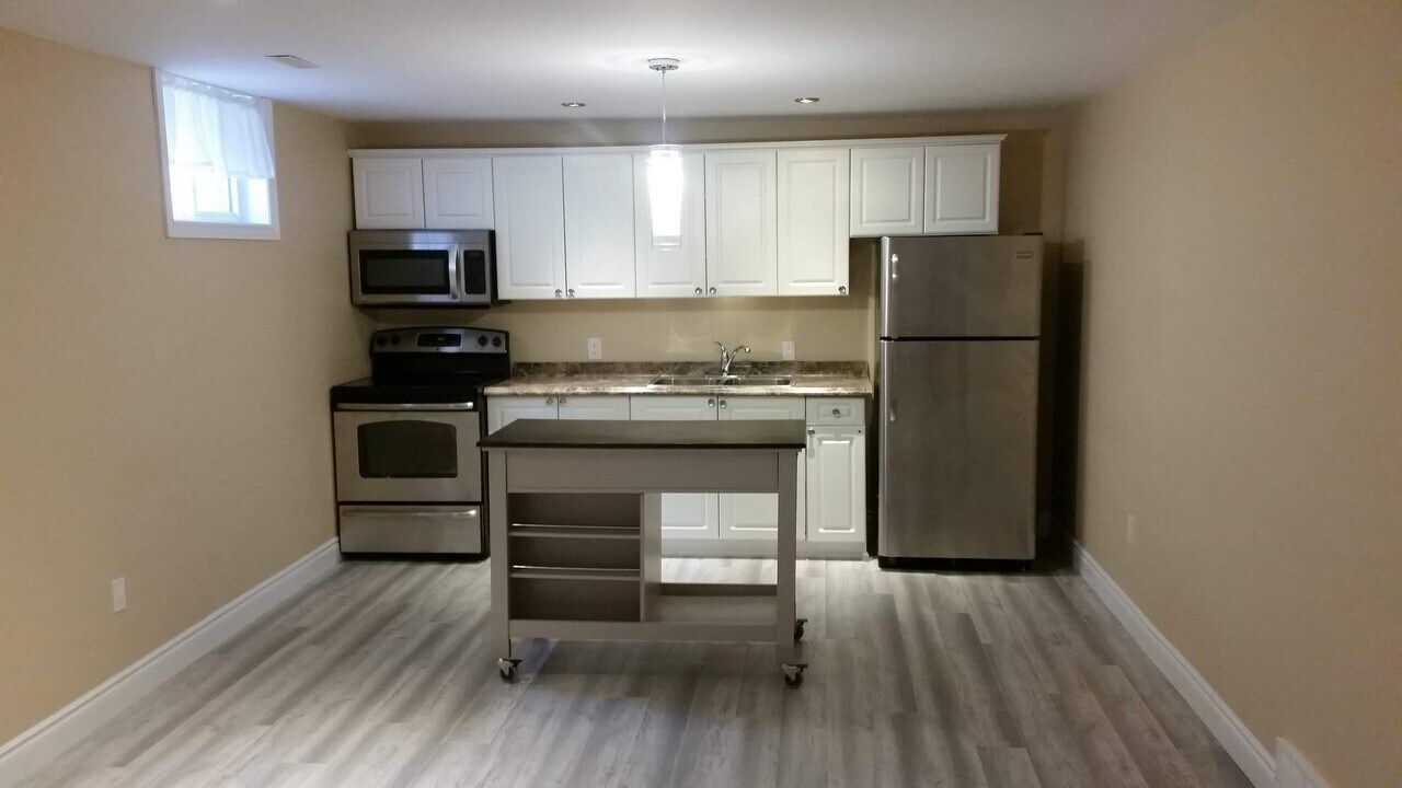 79 Ruskview Rd in Kitchener, ON - Building Photo