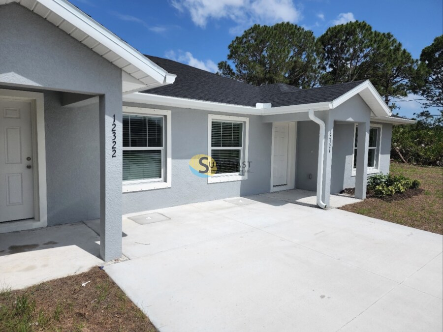 12322 Buffing Rd in Port Charlotte, FL - Building Photo