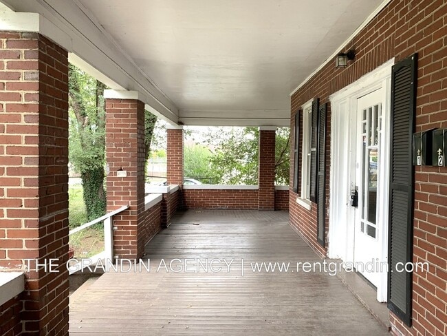1306 Patterson Ave SW in Roanoke, VA - Building Photo - Building Photo