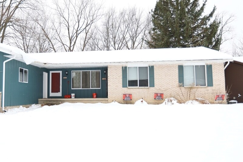 4833 Stauffer Ave SE in Kentwood, MI - Building Photo