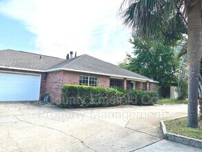 717 Legion Dr in Destin, FL - Building Photo - Building Photo
