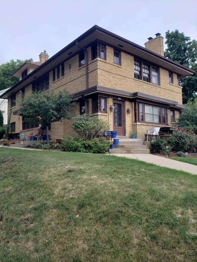7909 Harwood Ave, Unit #3