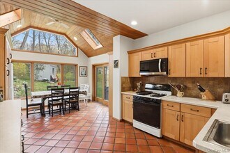 1 Branch St in Goldens Bridge, NY - Building Photo - Building Photo