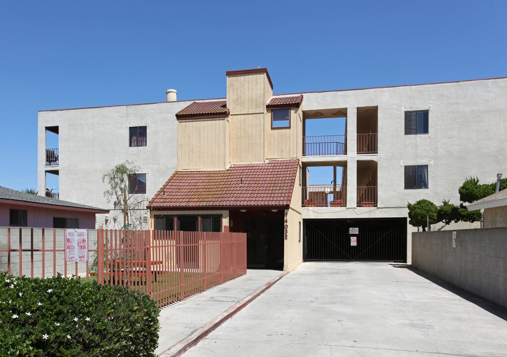 Lane Garden Apartments in Hawthorne, CA - Foto de edificio