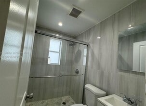 1248 Marseille Dr in Miami Beach, FL - Building Photo - Building Photo
