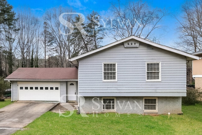 property at 1464 Patricia Dr