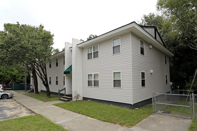 Cedar Bluff in Hanahan, SC - Building Photo - Building Photo