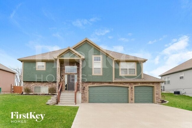 property at 15309 Sycamore St