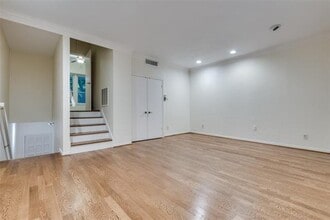 3332 Hawthorne Ave in Dallas, TX - Building Photo - Building Photo