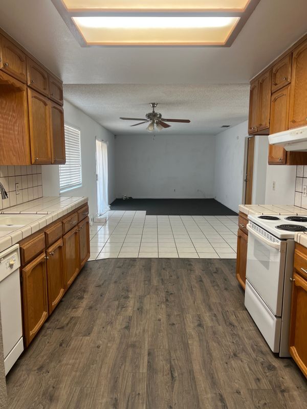 17495 Melba Dr E in Madera, CA - Building Photo - Building Photo