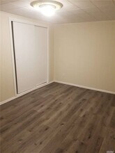 50 Lisa Dr-Unit -2B in Northport, NY - Building Photo - Building Photo