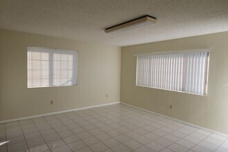 6631 Naomi Ave in Buena Park, CA - Building Photo - Building Photo