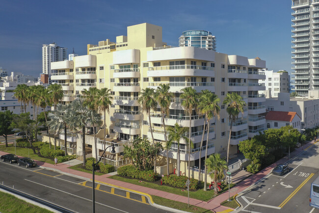 Masada II in Miami Beach, FL - Building Photo - Building Photo