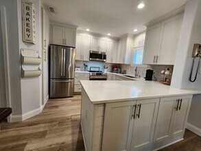 1800 The Greens Way in Jacksonville Beach, FL - Building Photo - Building Photo