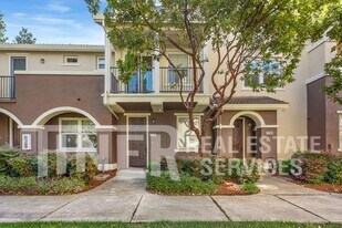 50 Regency Park Cir in Sacramento, CA - Building Photo