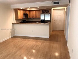 151 NE 16th Ave, Unit 166 in Fort Lauderdale, FL - Building Photo