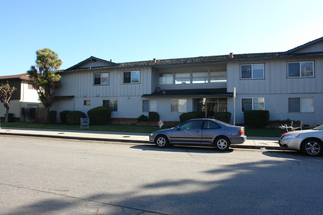 1100 Oakmont Dr in San Jose, CA - Building Photo - Building Photo