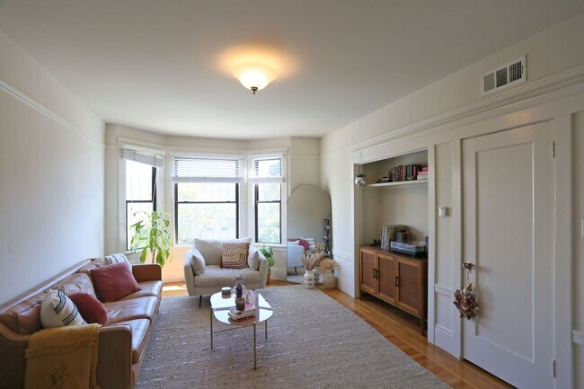 3910 Sacramento St in San Francisco, CA - Building Photo - Building Photo