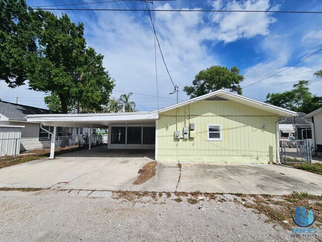 5706 Dr M.L.K. Jr St N in St. Petersburg, FL - Building Photo - Building Photo