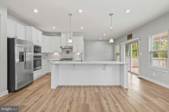 3903 Emory Ridge Rd, Unit EL02-204 in Brandywine, MD - Foto de edificio - Building Photo