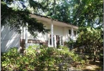 16927 NE Glisan St in Portland, OR - Building Photo