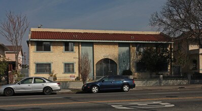445 E Adams St in Los Angeles, CA - Foto de edificio - Building Photo
