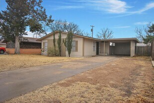 1307 61st St in Lubbock, TX - Building Photo