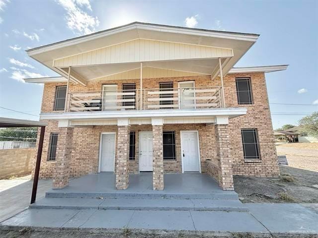 33 Jackson St in Zapata, TX - Building Photo