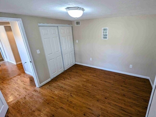 275 E Lake Dr in Fayetteville, GA - Building Photo - Building Photo