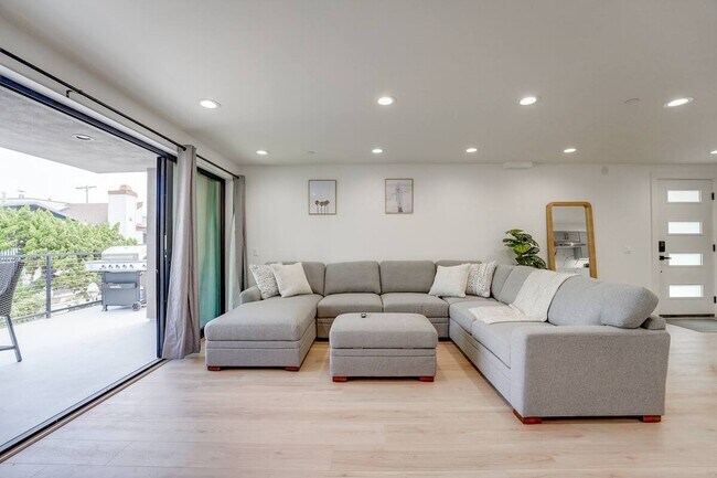 827 Island Ct in San Diego, CA - Building Photo - Building Photo