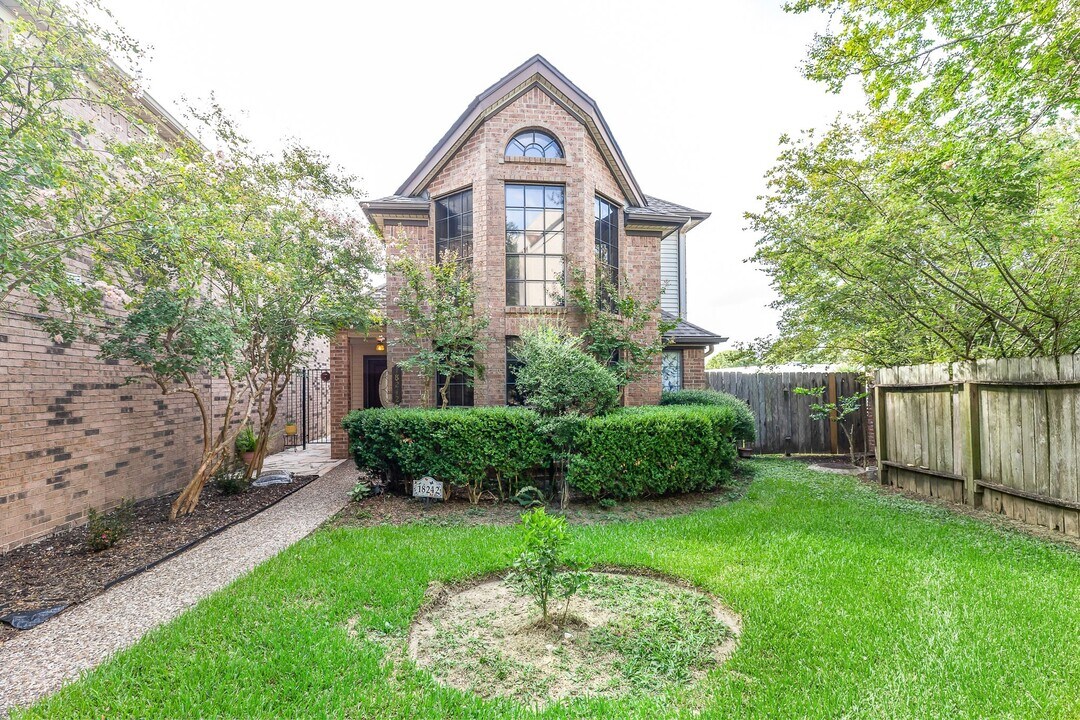 18242 Vinland Dr in Houston, TX - Building Photo