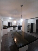 5759 SW 61st St in Miami, FL - Building Photo - Building Photo