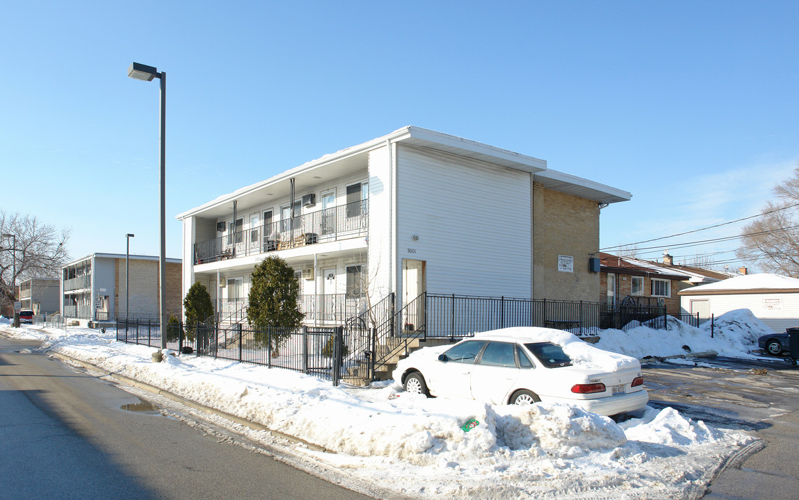 3001 Prairie St in Franklin Park, IL - Foto de edificio