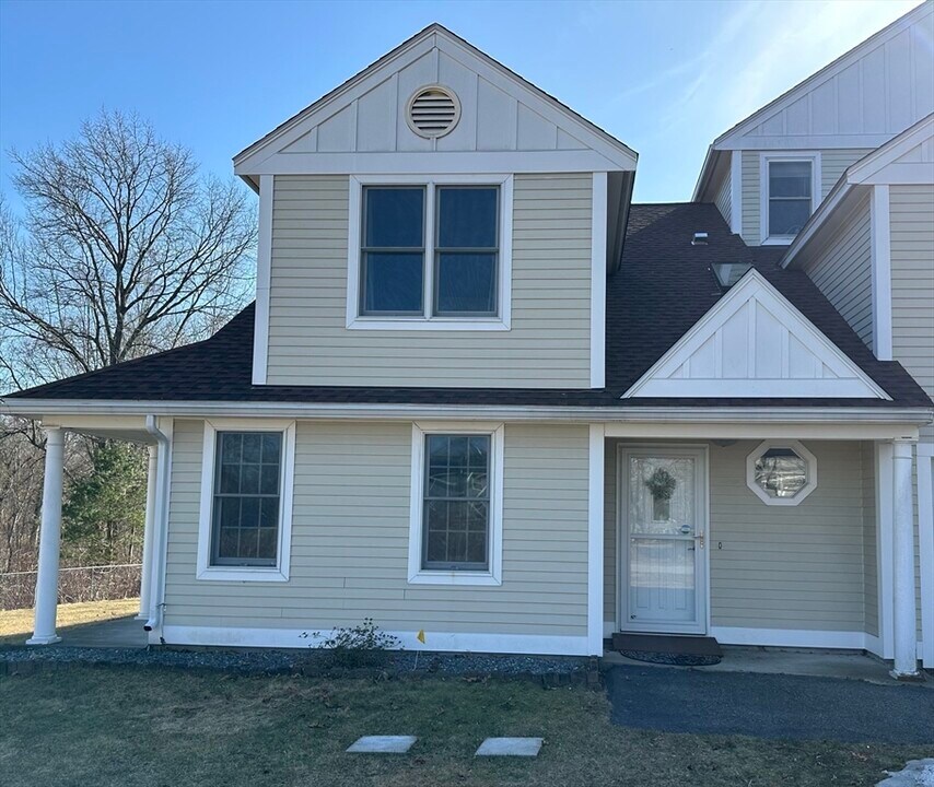 3 Peachtree Ln-Unit -2 in Chelmsford, MA - Building Photo