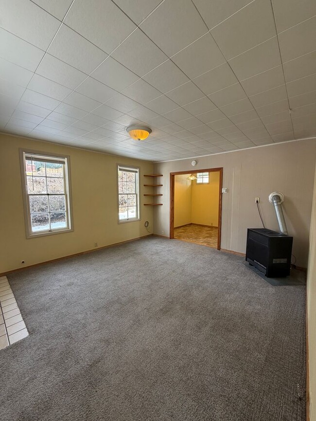 1925 Siskiyou St in Klamath Falls, OR - Building Photo - Building Photo