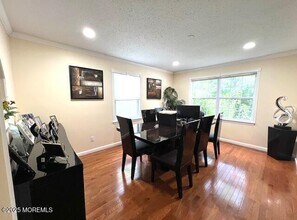 33 Kinglet Ave in Marlboro, NJ - Building Photo - Building Photo