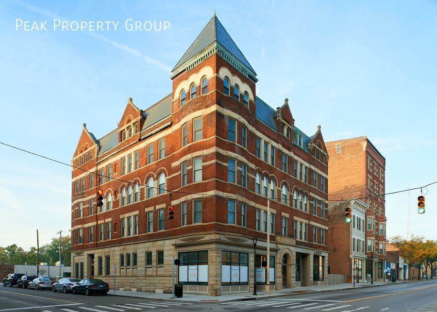 975 E McMillan St-Unit -402 in Cincinnati, OH - Building Photo