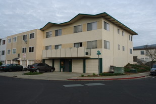 974 Nora Way Apartments