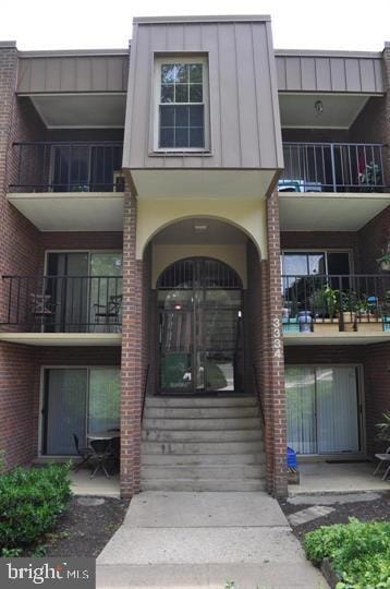 property at 3334 Woodburn Village Dr