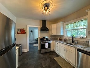 114 E 12th St in Washington, NC - Building Photo - Building Photo